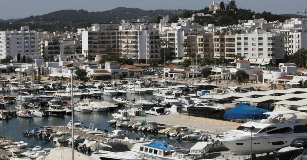 puerto deportivo santa eulalia