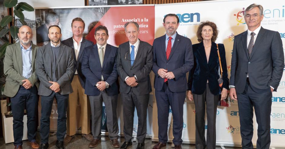 AENIB presents the nautical sector awards at the XVII Gala del Mar
